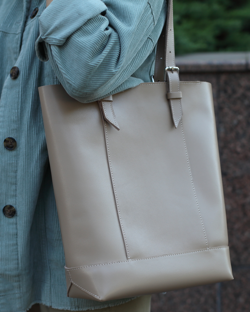 Женская сумка-шоппер из натуральной кожи бежевая A014 beige ZIPPER
