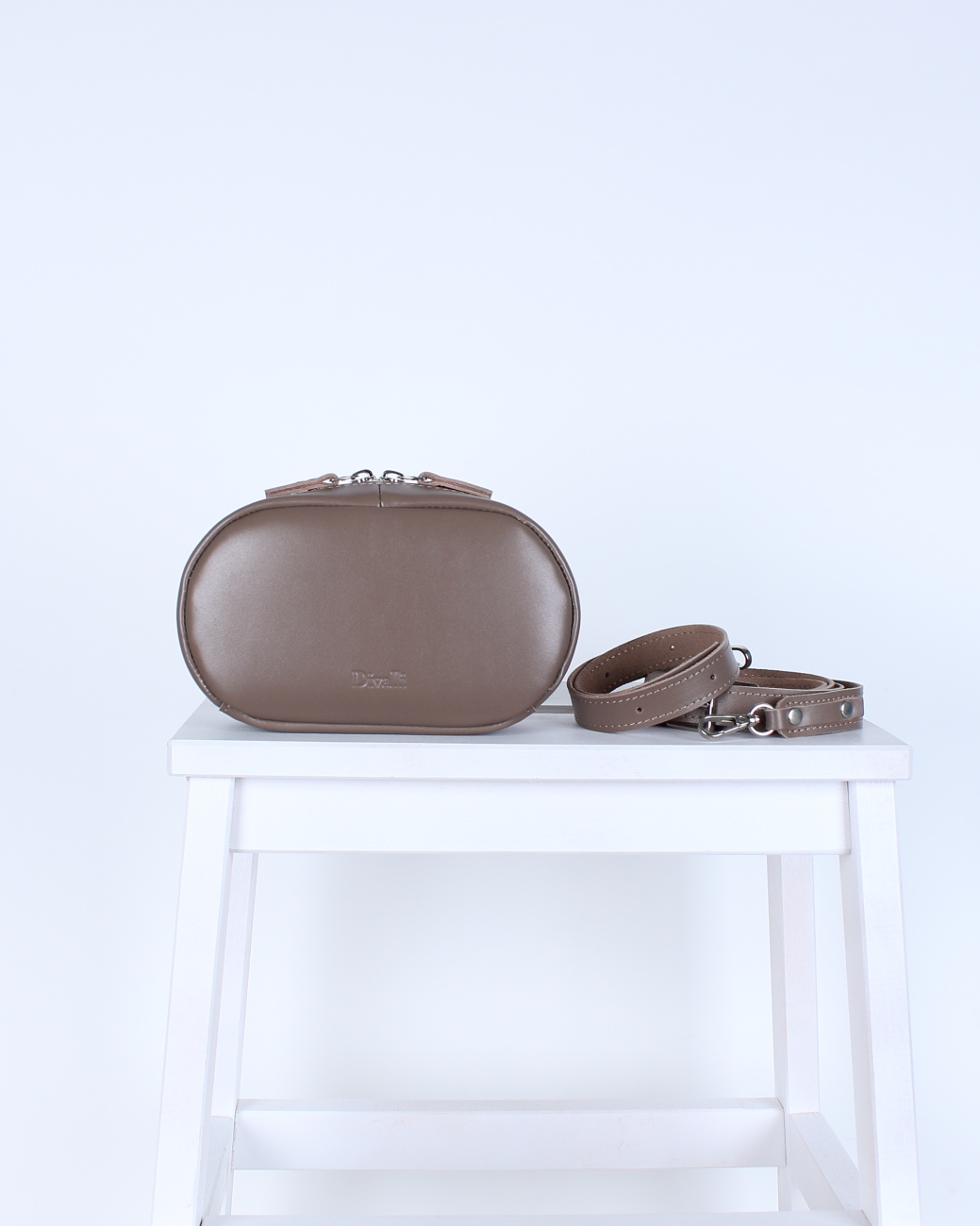 Женская кожаная поясная сумка серо-бежевая A030 taupe mini