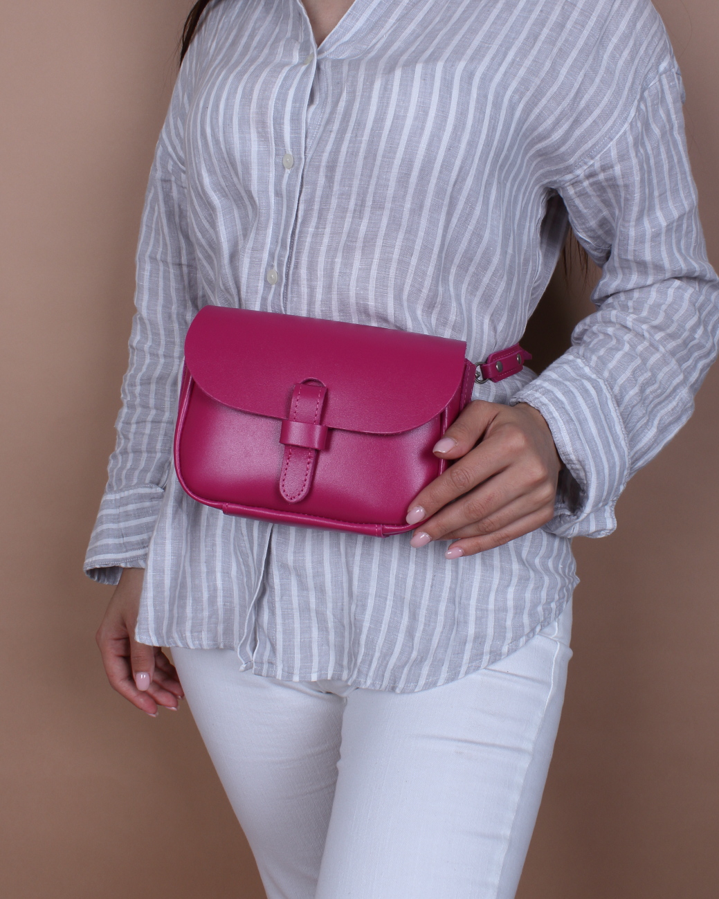 Женская поясная сумка из натуральной кожи розовая A016 fuchsia mini