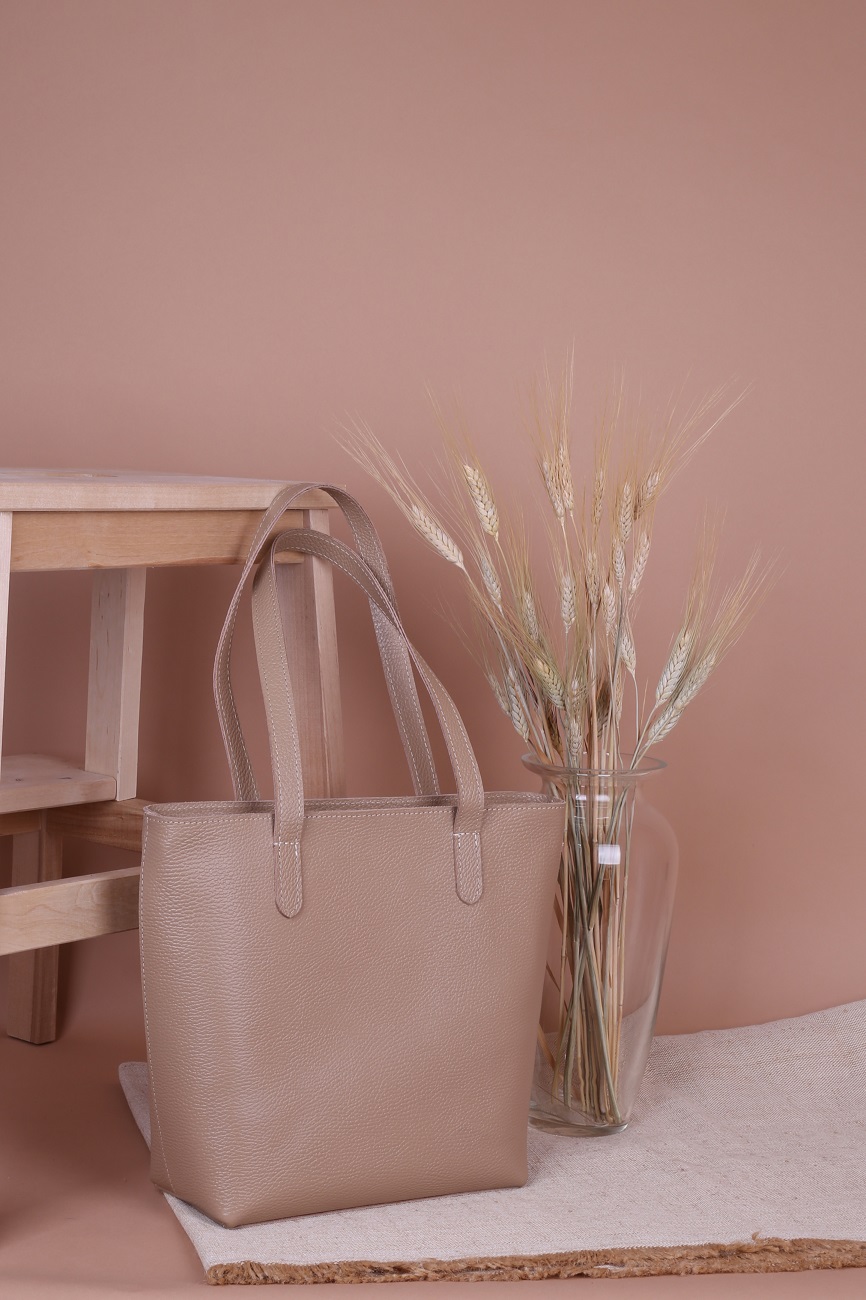 Женская кожаная сумка шоппер бежевая A019 beige grain