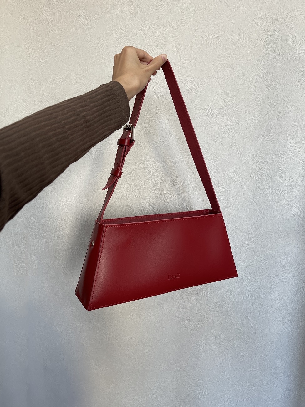 Женская сумка-багет из натуральной кожи красная A036 ruby