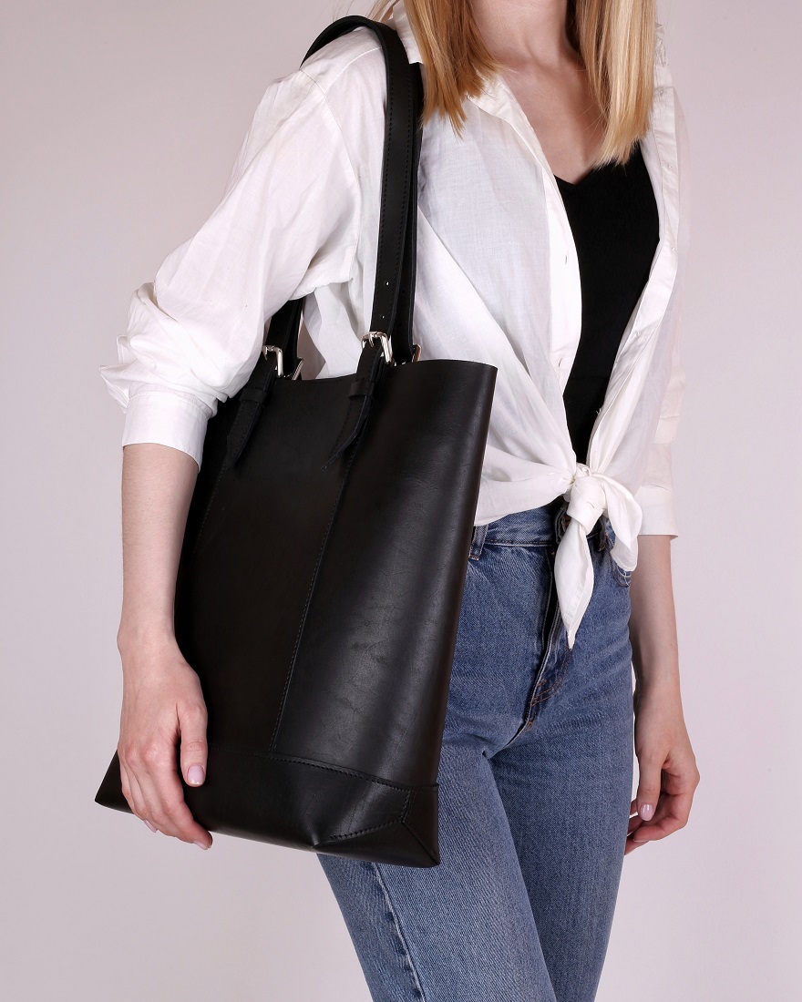 Женская сумка-шоппер из натуральной кожи черная A0141