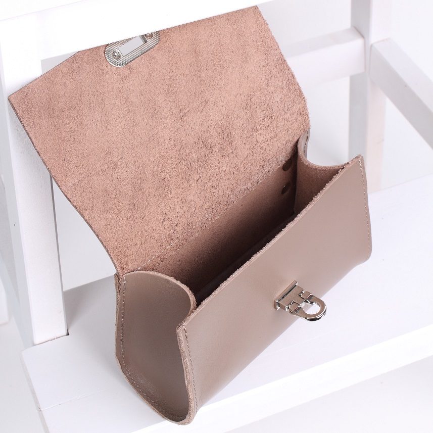 Женская кожаная поясная сумка серо-бежевая A008 taupe mini