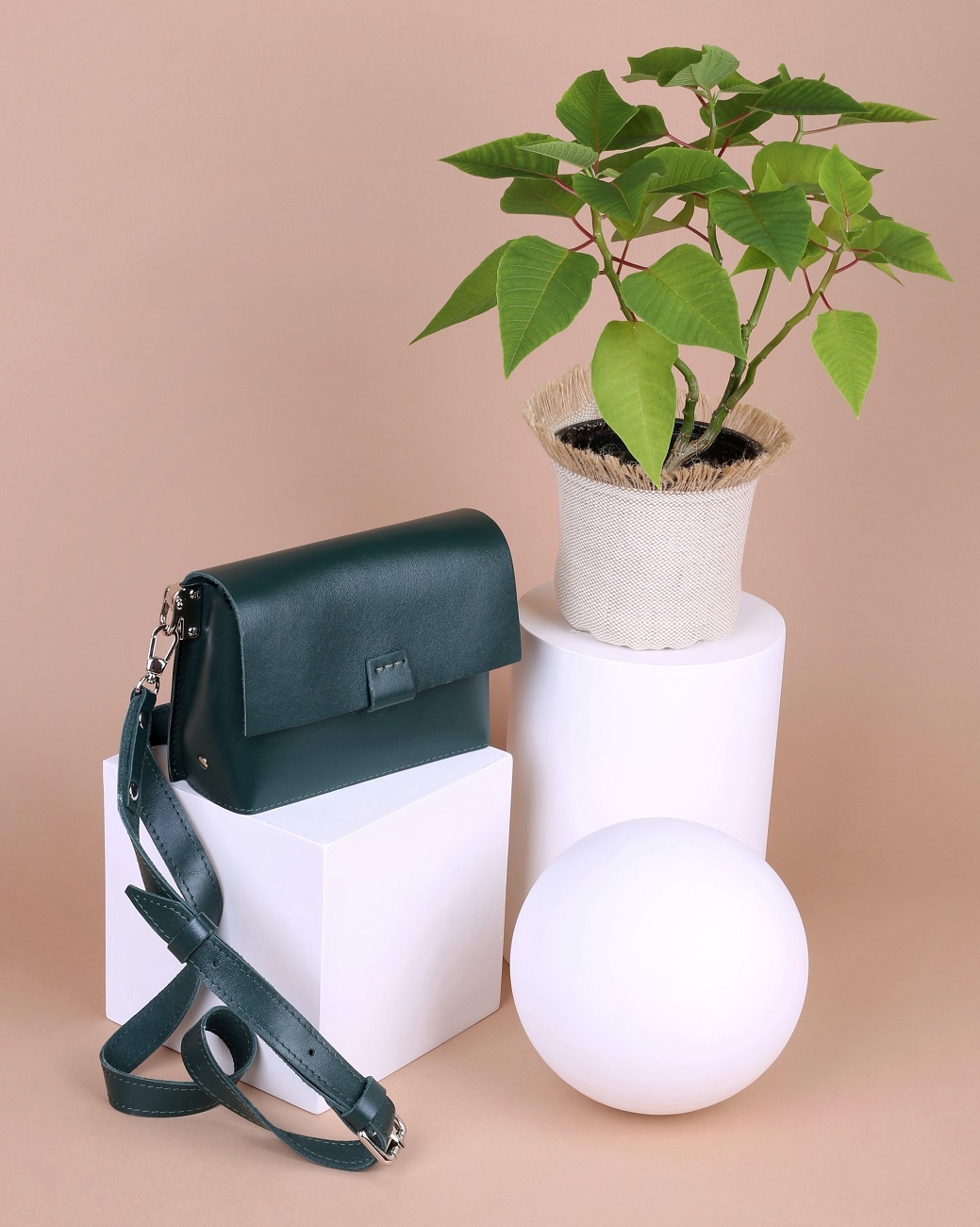Женская поясная сумка из натуральной кожи изумрудная A004 emerald
