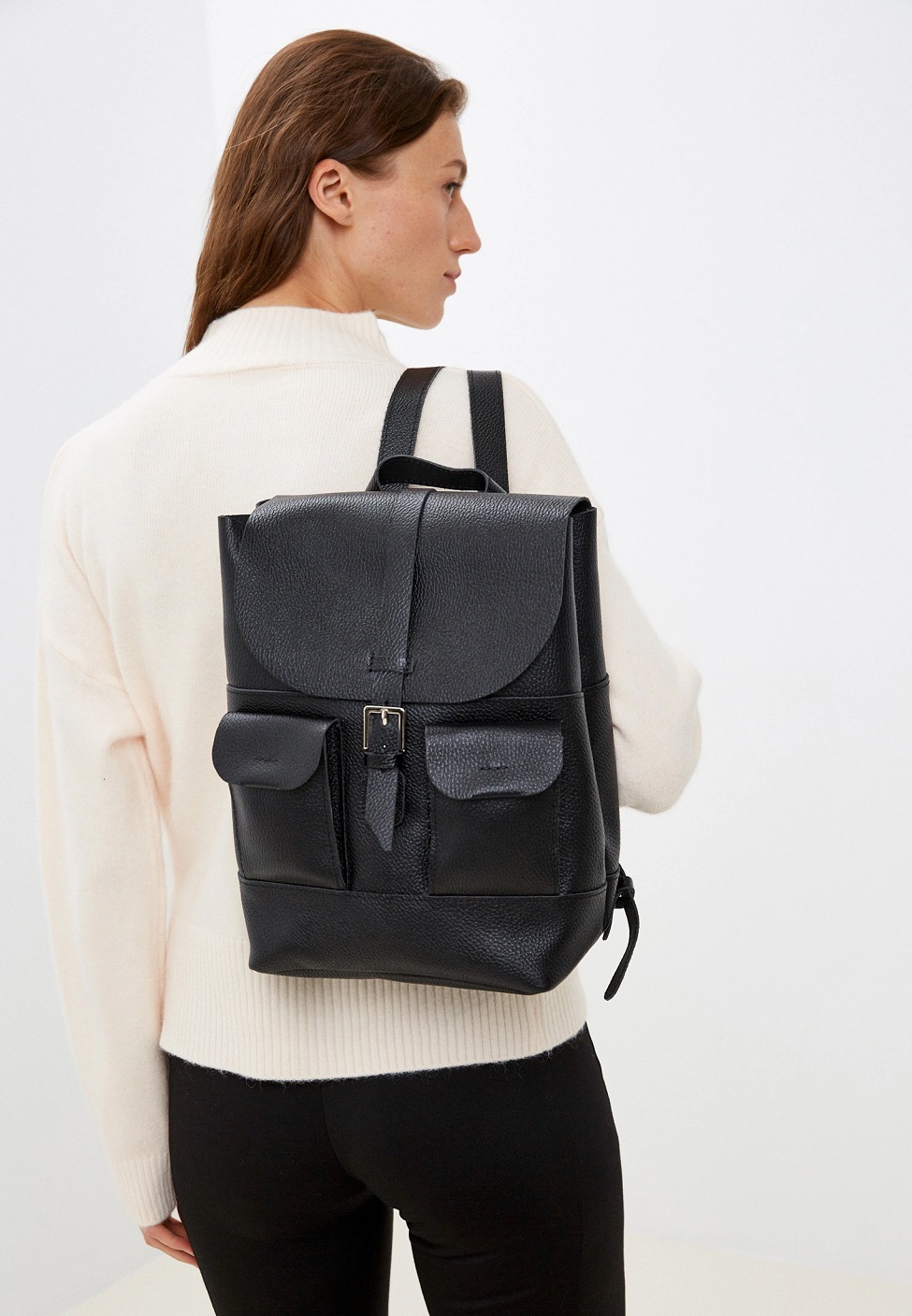 Женский кожаный рюкзак с карманами черный B010 black grain
