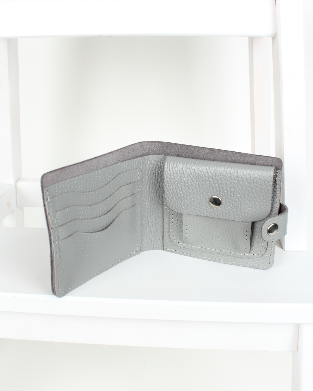 Кожаный кошелек серый W005 grey grain