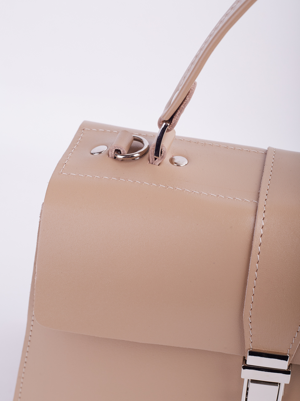 Женская сумка трапеция из натуральной кожи бежевая A023 beige