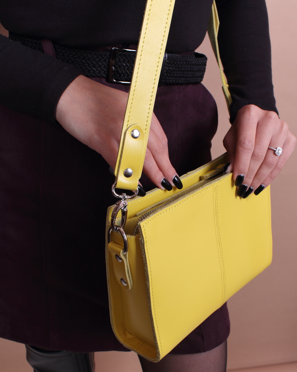 Женская кожаная сумка через плечо желтая A025 lemon mini