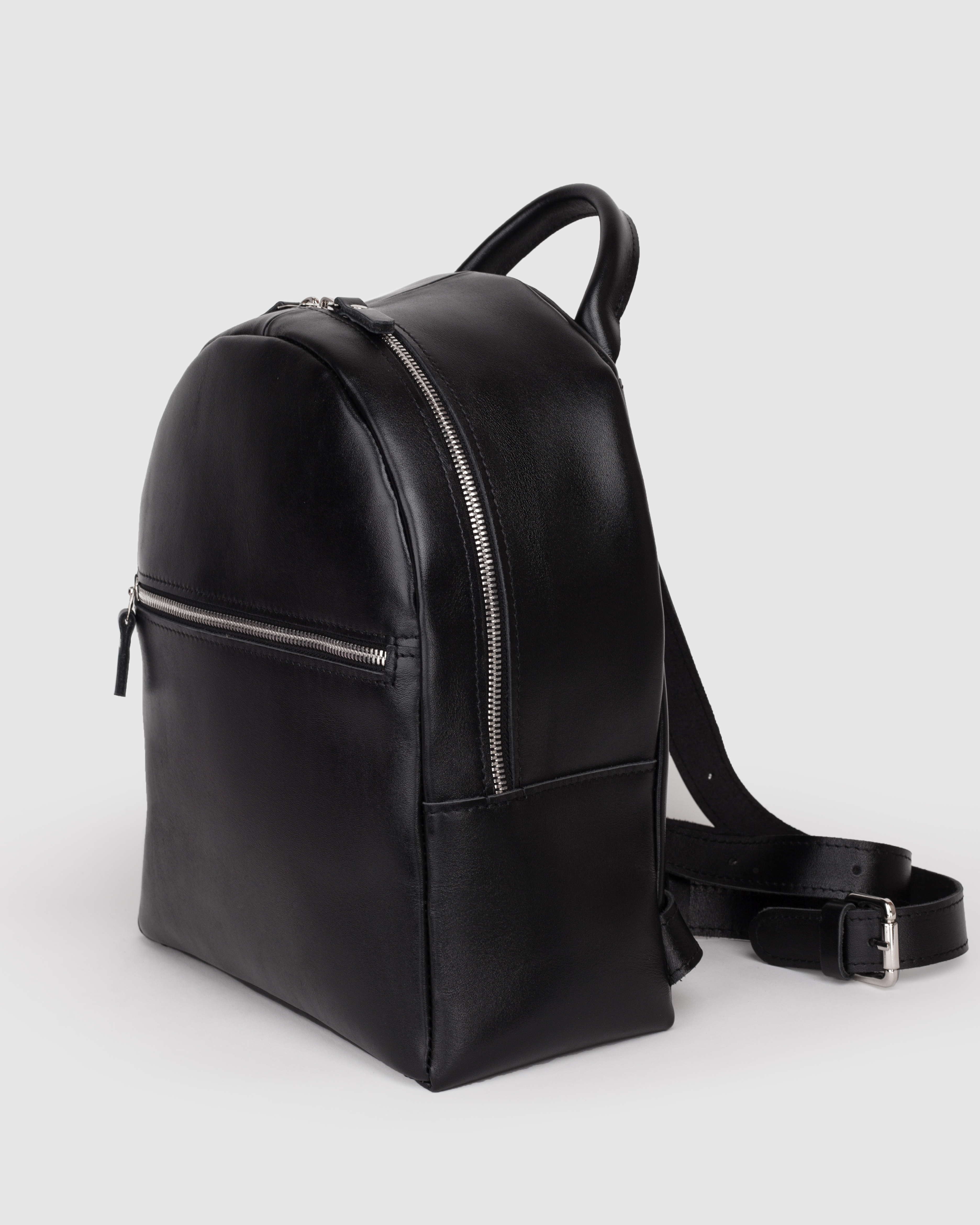 Женский кожаный рюкзак на молнии черный B0081