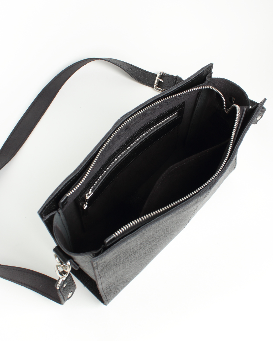 Женская кожаная сумка через плечо черная A025 black grain