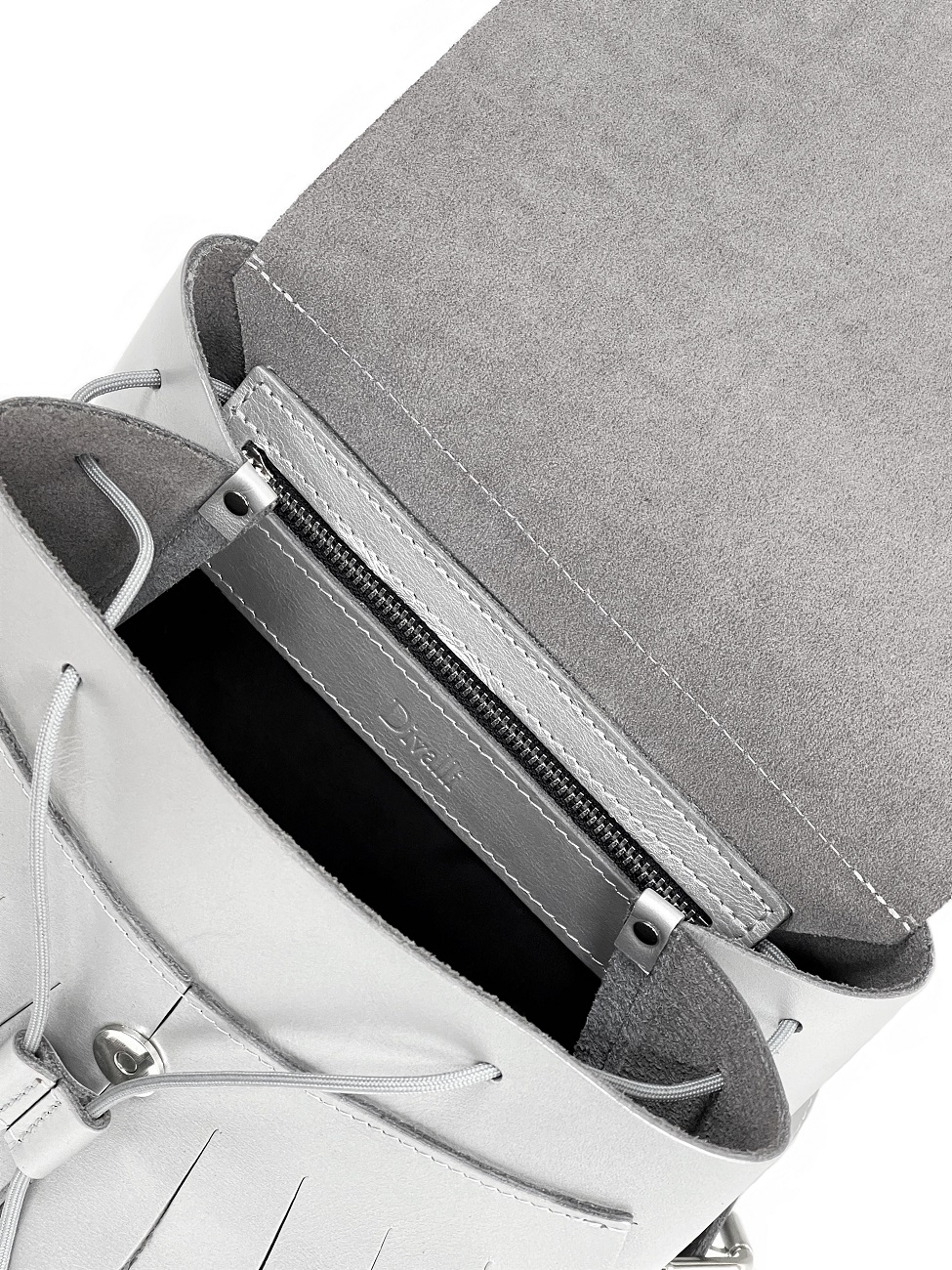 Кожаный рюкзак с крыльями серебристый B004 silver