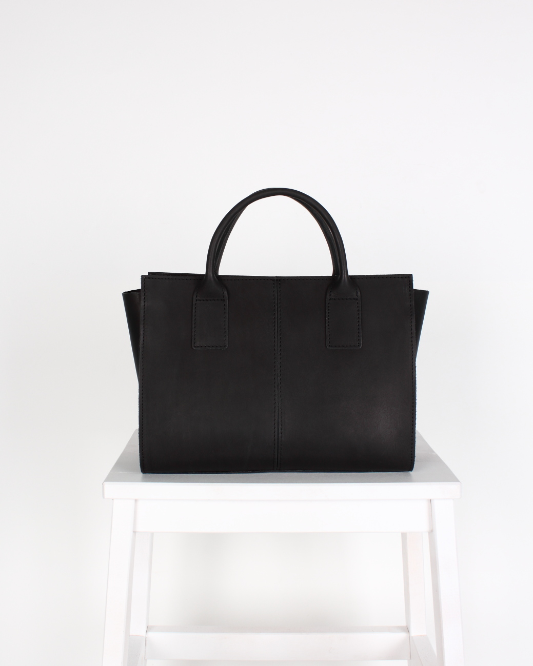 Женская сумка тоут из натуральной кожи черная A0271