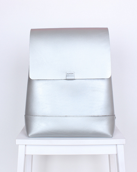 Женский кожаный рюкзак из натуральной кожи серебристый B002 silver