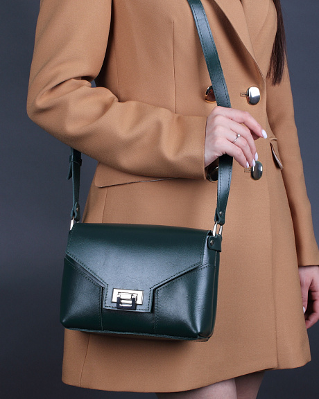 Женская сумка через плечо из натуральной кожи зеленая A011 emerald