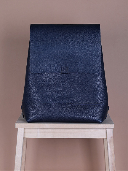 Женский кожаный рюкзак темно-синий B002 sapphire grain